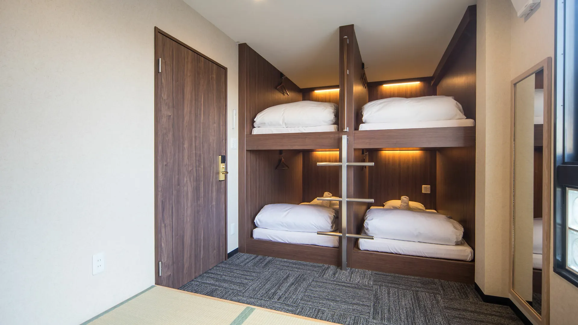 Mosaic Hostel Kyoto