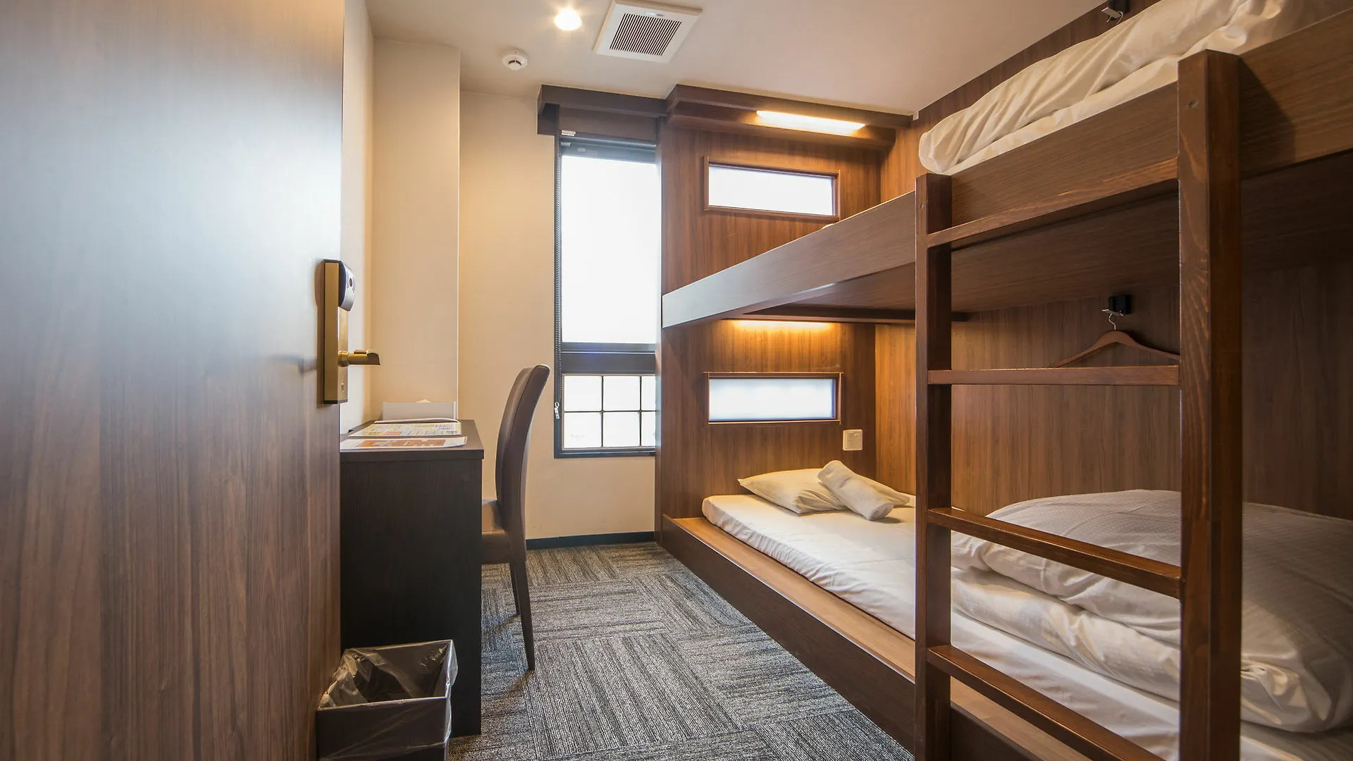 Mosaic Hostel Kyoto