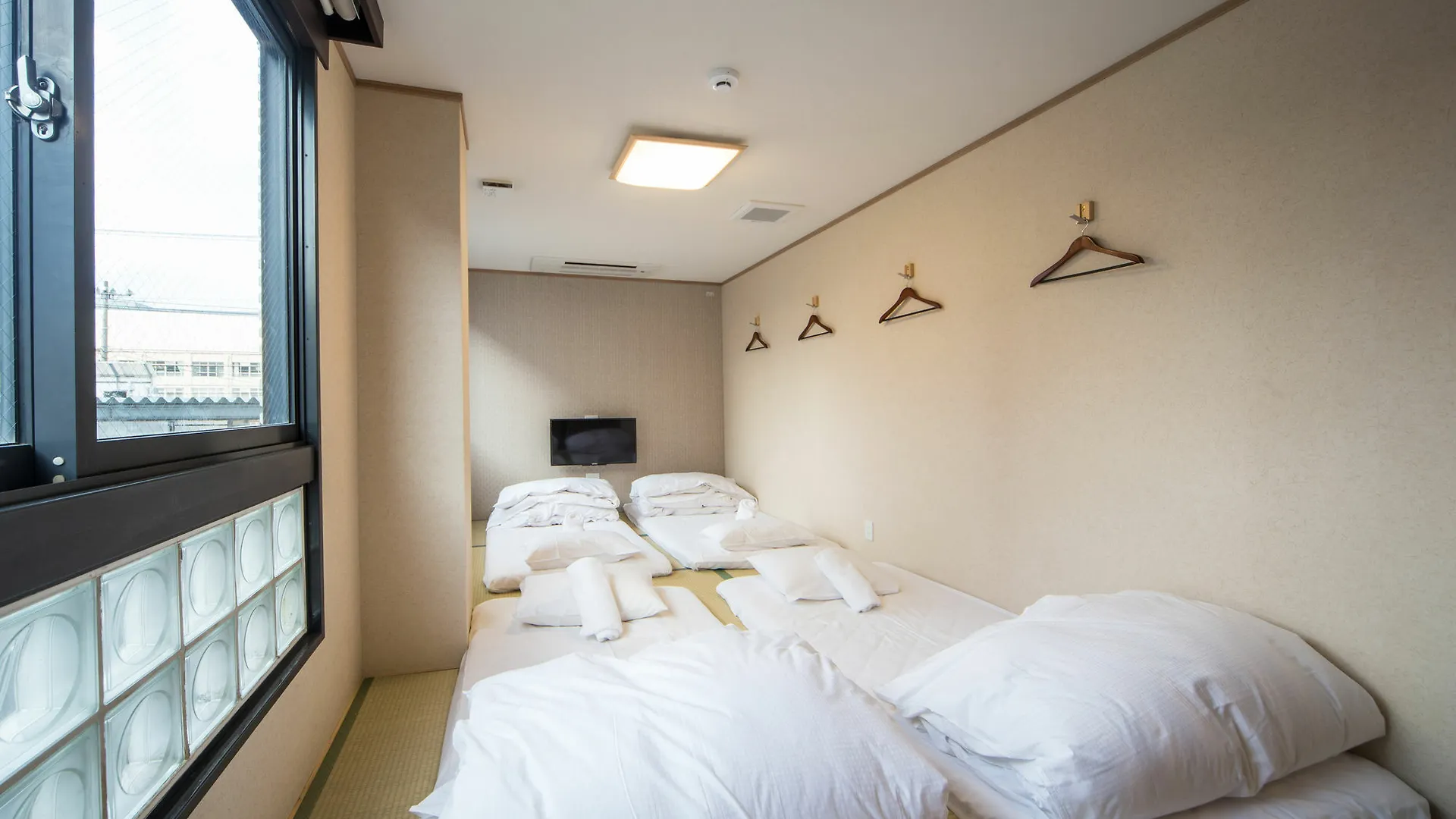 Mosaic Hostel Kyoto 0*,